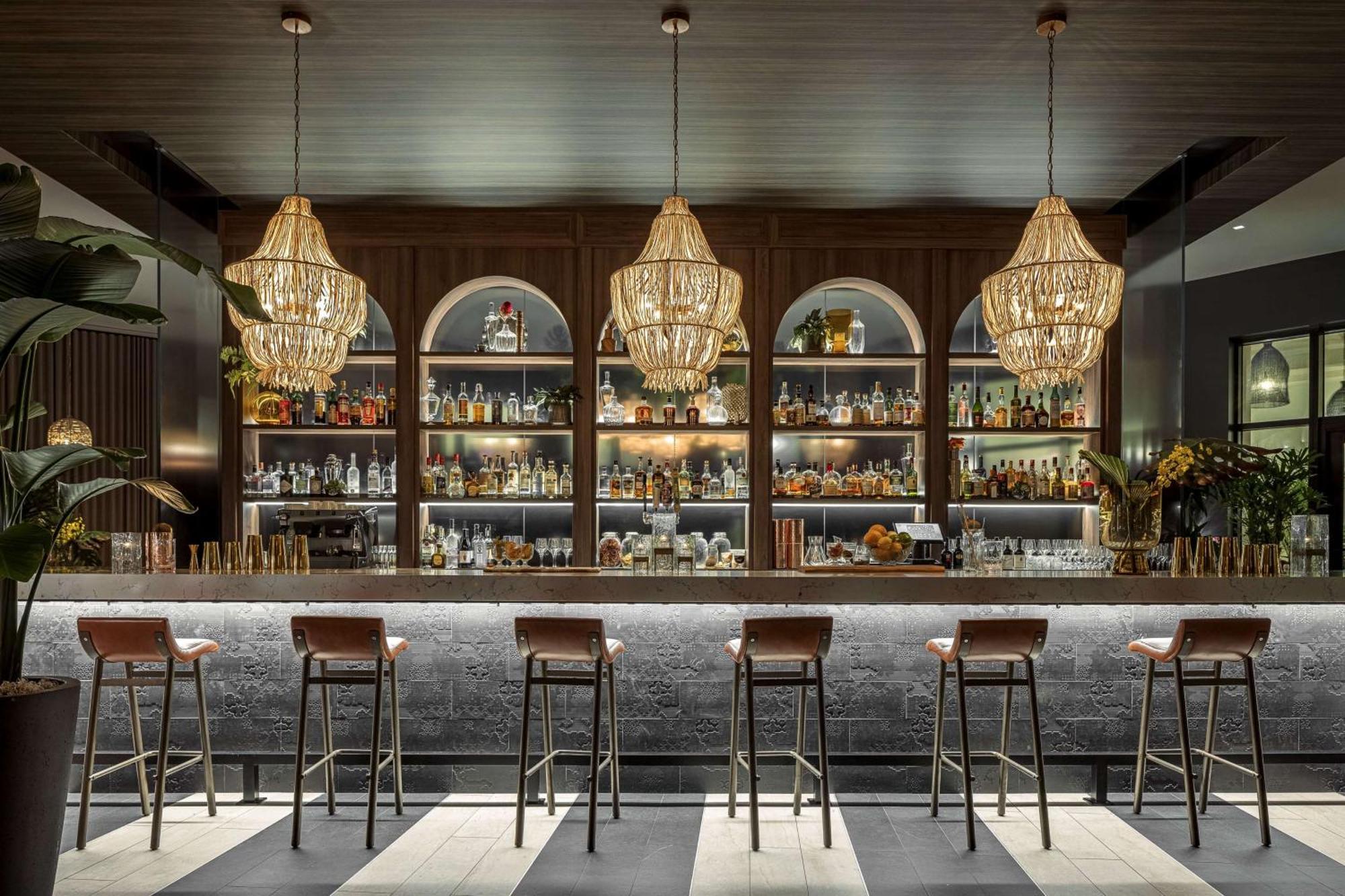 Thesis Hotel Miami Coral Gables, Curio Collection By Hilton Экстерьер фото