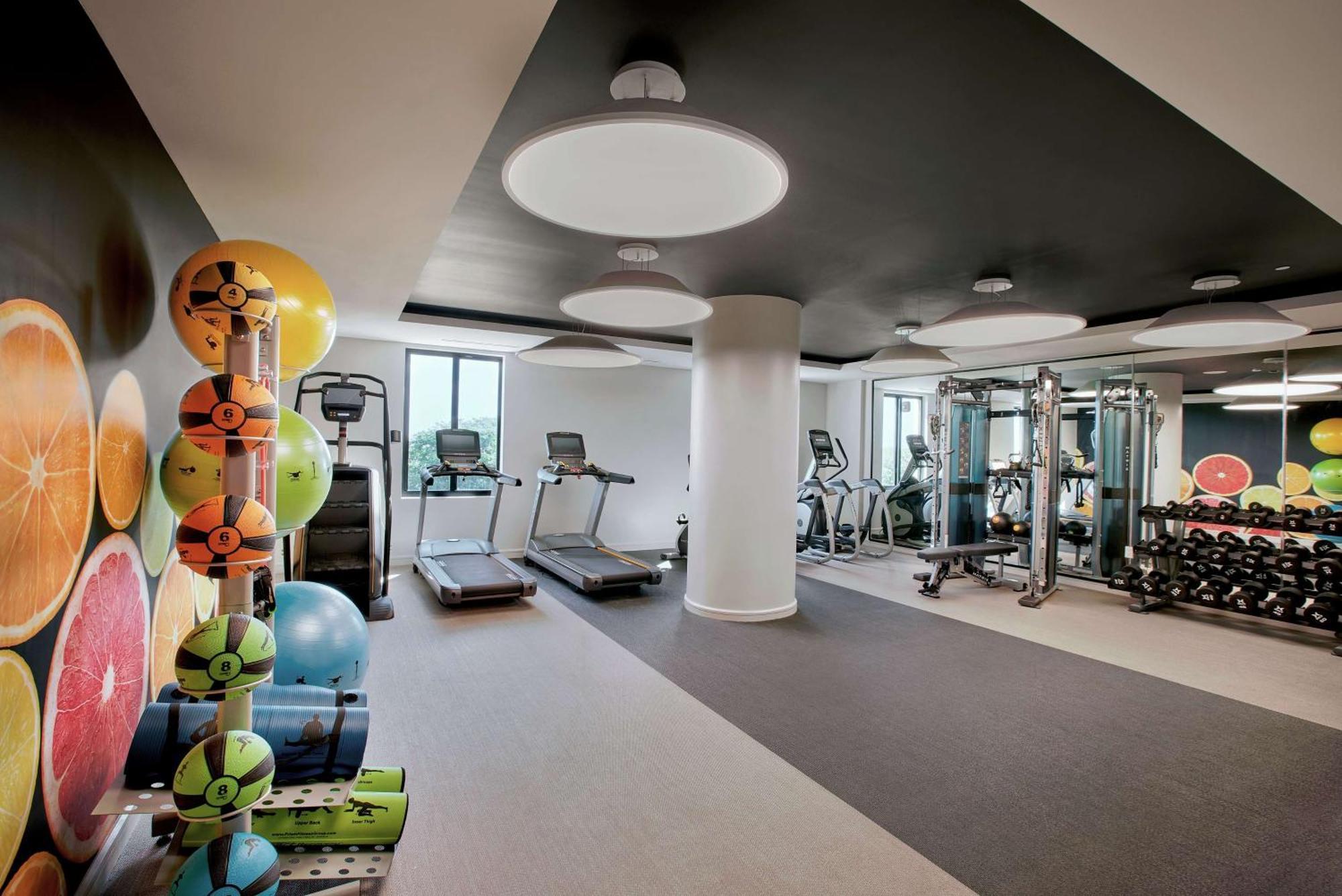 Thesis Hotel Miami Coral Gables, Curio Collection By Hilton Экстерьер фото