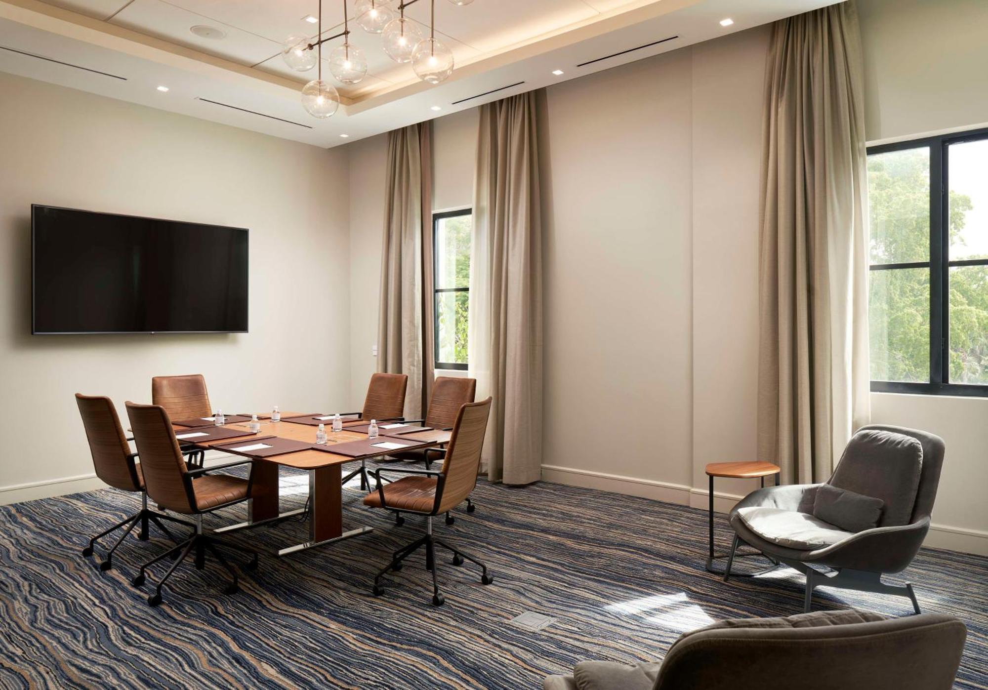 Thesis Hotel Miami Coral Gables, Curio Collection By Hilton Экстерьер фото